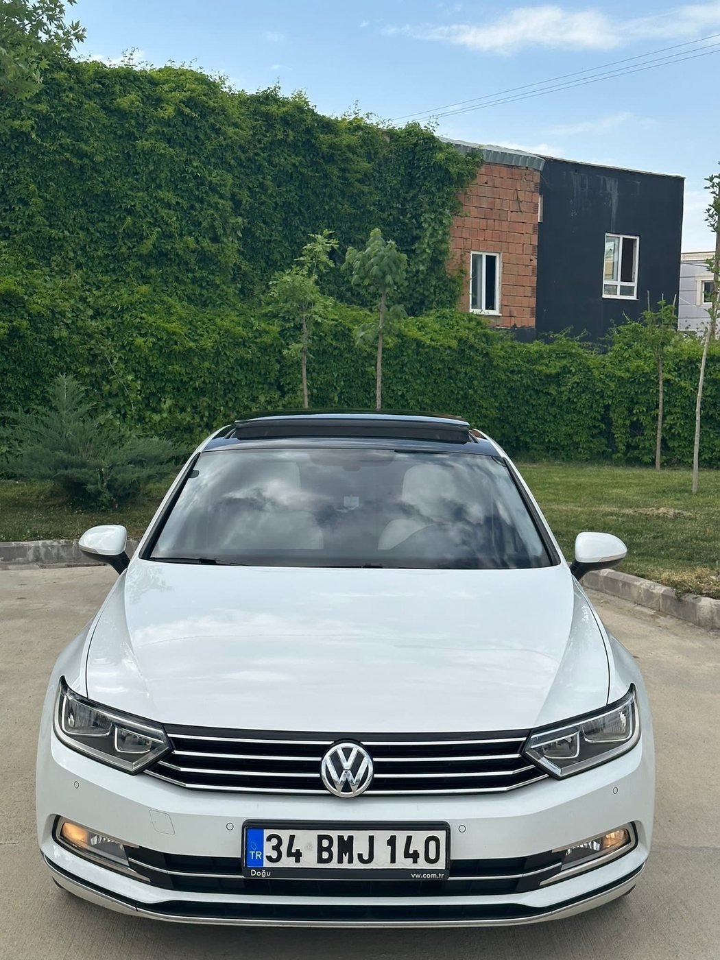 Volkswagen Passat (Beyaz)